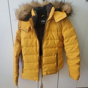 Zara Women's Yellow Winter Jacket